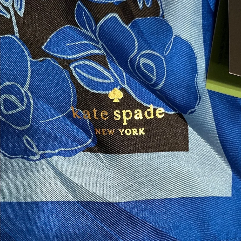 NWT Kate Spade Vibrant Blue Rose Scarf 28”+28” - Picture 2 of 6